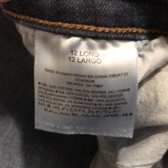 Old Navy Tall Jeans - Picture 3 of 4